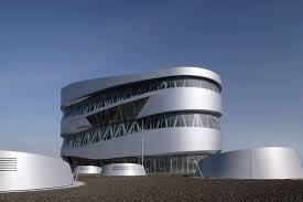 El Museo Mercedes Benz En Stuttgart Alemania 1100 733 Mercedes Benz Mercedes Museu