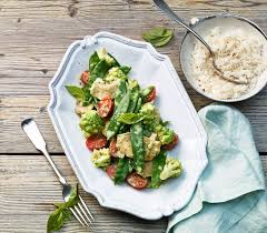 Romanesco Kefen Gemuse Mit Poulet An Basilikumsauce Rezept Einfache Gerichte Rezepte Mahlzeit