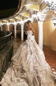 Melania Knauss Wedding Dress Melania Trump Wedding Dress Wedding Dresses Melania Trump Wedding