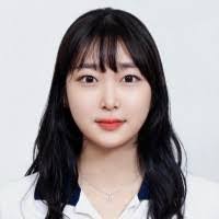 Jiwon Han's Instagram, Twitter & Facebook