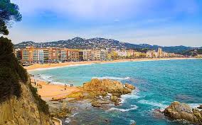Cuenta con un total de 440 habitaciones repartidas en seis plantas. Hotel Samba Abitours