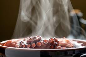 La maionese di polpo è una ricetta di chef cannavacciuolo, una salsa veramente ottima che si realizza con l'acqua di cottura ristretta del polpo e olio di la maionese di polpo è una salsa del tutto simile per consistenza e cremosità alla classica maionese. Cottura Del Polpo 5 Trucchi Per Non Sbagliare Ristorante Grano