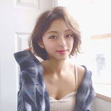 Leave wavy hair to its own devices and it ends up looking a bit of a mess, like you're an extra in game of thrones. 30 Japanese Short Hairstyles 2019 Hairstyles For Girls Trending Hairstyles Blog