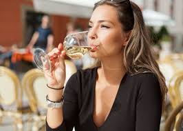 Tahukah anda bahwa mimpi melihat orang minum kopi mempunyai makna yang baik. Apakah Kamu Alergi Alkohol Cek Gejalanya Di Sini