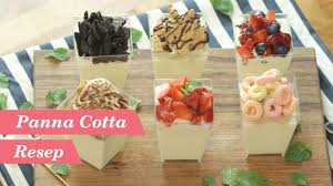 Deliciously light and creamy, panna cotta is so easy to make and makes a great companion for bright, sharp summer fruit. Resep Panna Cotta Si Puding Lembut Dari Italia Orami