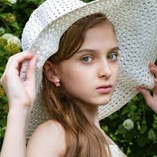 Amazon.com: Animal Bite Earrings for Women Cute Dinosaur Stud Earrings 3D  Handmade Polymer Clay Earring Funny Animal Cartoon Biting Ears Earring  Studs ...