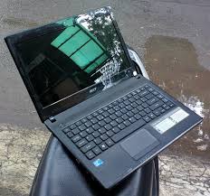 Seperti pada ulasan di bawah ini, jaka akan membagi dua lini laptop acer. Jual Laptop Bekas Acer Aspire 4738z Core I3 Jual Beli Laptop Bekas Kamera Service Sparepart Di Malang