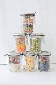 This recipe will make 2 quart sized mason jars of soup mix. 6 Homemade Soup Mixes In A Jar Wholefully