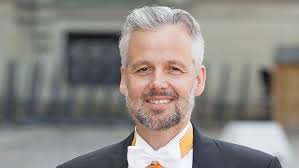Discover ari behn's biography, age, height, physical stats, dating/affairs, family and career updates. Who Is Ari Behn About The Kevin Spacey Accuser Who Died Of Suicide Hollywood Life