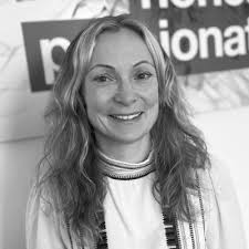 Out of office on! I would like to wish all my LinkedIn connections and  friends very Merry Christmas! May this season be full of love and laughter  for you and your family