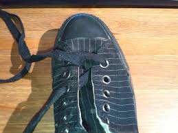 Unser testerteam hat eine riesige auswahl an produzenten getestet farben und wir zeigen ihnen hier die ergebnisse des tests. Video Converse Chucks Binden