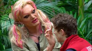 Olivia jones zeigt sich sexhungrig: Rtl Dschungelcamp Olivia Jones Macht Joey Heindle Zur Dschungel Transe Film Tv Serien