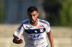 Deplasman maçları hariç orucuna devam eden cezayirli oyuncu, iç sahadaki hatayspor maçı öncesinde iftarını hurma ile yaptı. Southampton Rachid Ghezzal Bargain Or Rightfully Cheap