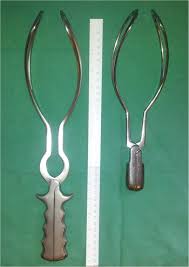 The forceps are then very gently rotated through 90 degrees. Nonrotational Forceps And Manual Rotation Chapter 5 Robust Rcog Operative Birth Simulation Training
