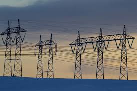 Jun 20, 2021 · gjennomsnittlig strømpris for husholdningene, utenom avgifter og nettleie, var 53,5 øre/kwh i første kvartal 2021. Strompriser Helgelands Blad