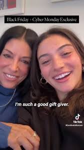 Laurie Tillman's Instagram, Twitter & Facebook