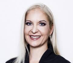 Michelle Ingels's Instagram, Twitter & Facebook