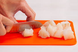 Nasello in crosta di zucchine e patate se cercate una ricetta facile, leggera, ma che vi faccia fare un'ottima figura con i vostri ospiti, vi proponiamo qui di seguito il nasello in crosta di zucchine e patate. Bocconcino Di Nasello Con Zucchine E Patate Dolci