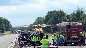 Video | auto forza il blocco di protesta in a1 e investe uno dei manifestanti. Incidente Autostrada A1 Oggi 5 Giugno 2020 Tragedia In Provincia Di Arezzo