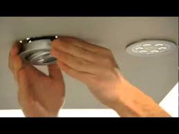 Bunlar düşük enerji ve halojen dahil olmak üzere çeşitli ampuller almak için bağlantı parçaları ile birlikte gelir. Philips Turnround Aydinlatma Armaturu Youtube