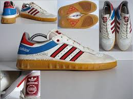 Mar 09, 2017 · women wore the reebok hightop aerobic style with miniskirts, stirrup pants (an interesting trend at the time) and regular jeans. New 70 S 80 S Vintage Adidas Handball Shoes Trainers Flickr