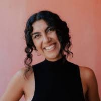 Sabrina Dow's Instagram, Twitter & Facebook