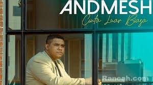 We have song's lyrics, which you can find out below. Lirik Dan Kunci Gitar Lagu Cinta Luar Biasa