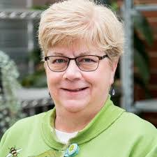 Jennifer Perot's Instagram, Twitter & Facebook