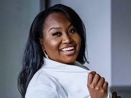 Alumna Encourages Brain Health and Helps People with Dementia