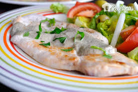 De ternera, de pollo, de pavo, inclusive con filetes de cerdo, de la parte del jamón. Filetes De Pavo Con Salsa De Champinones Recetinas
