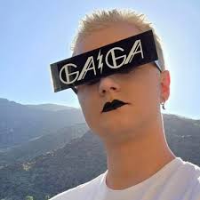 Rebecca Blaikie (@RebeccaBlaikie)