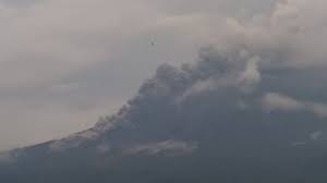 Gunung semeru erupsi lagi, waspadai potensi bahayanya. Erupsi Gunung Semeru Awan Panas Meluncur Ke Besuk Kembar Suara Jatim