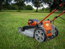 Generally, electric lawn mowers operate in a simple manner. Black And Decker Battery Lawn Mower Review Cm2060c Ptr