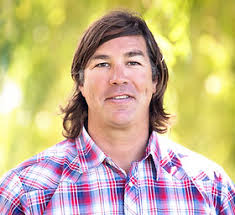 Lawrence Vineyard's Instagram, Twitter & Facebook