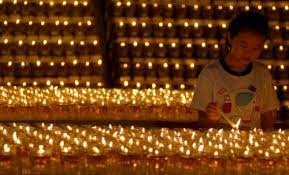 Malaysia vesak day is a festival celebrated by buddhists all across the world, especially in malaysia. Wesak Day Celebration In Malaysia Akademi Fantasia Travel