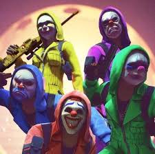 Emotes are the only form of communication in battle or spectating. Fa9ma Gaming