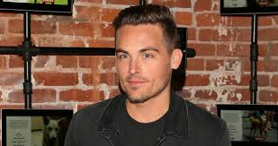 Air Bud star Kevin Zegers shares photo of first ever viewing of the  iconic film with his kids