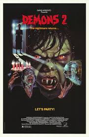 Presentamos a muchos fantasmas de todo el mundo en en este emocionante viaje de terror, el niño paso a paso hacia el final de la pesadilla. Demoni 2 L Incubo Ritorna 1986 Demons 2 Eles Voltaram Horror Movie Art Horror Movies Horror Posters