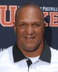 Forrest Hoskins's Instagram, Twitter & Facebook