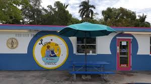 A Tiny Shop In Florida Love Boat Serves Scrumptious Homemade Ice Cream Homemade Ice Cream Florida Homemade Ice