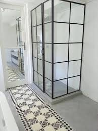 Estrich Der Fussboden Im Industrial Style Kleine Badezimmer Design Badezimmer Gestalten Duschtur