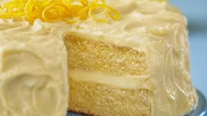 Zitronentorte Mit Buttercreme In 2020 Buttercreme Lebensmittel Essen Rezeptideen