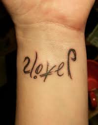 Ambigram tattoo free design a stylish and wonderfully detailed work of an ambigram tattoo on your foot can look even better if teamed up with another quirky ambigram tattoos free designs. Ambigram Tattoo Name Elegant Arts Tattoo