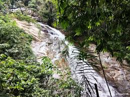 Not too far from the ulu langat attractions of sungai chongkak and gabai jungle waterfall, the recreational forest (hutan lipur) combines a gentle river swimming hole surrounded by. Ah Qiang S Blog Sungai Gabai Waterfall Hulu Langat Selangor