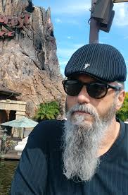 Introduction to a blues musician in a music community