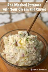 Red Mashed Potatoes With Sour Cream And Chives Mashed Potatoes Sour Cream Potatoes Mashed Potato Recipes