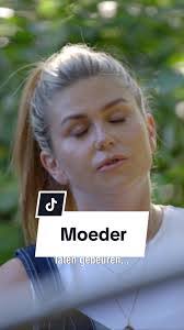 Raven Curry's Instagram, Twitter & Facebook