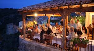 Iledere shopping :découvrez en vidéo les commerçants de l'île de ré.pour contacter la chaîne : Restaurant Chez Leon Cateri Besuchensiekorsika Com