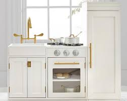It features a variety of if you've been searching for the perfect play kitchen for your children, look no further than the kidkraft ultimate corner play kitchen with lights & sounds. Best Play Kitchens For Kids 2020 Fn Dish Behind The Scenes Food Trends And Best Recipes Food Network Food Network