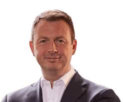 AI-Enabled Leadership and Innovative Data Strategies